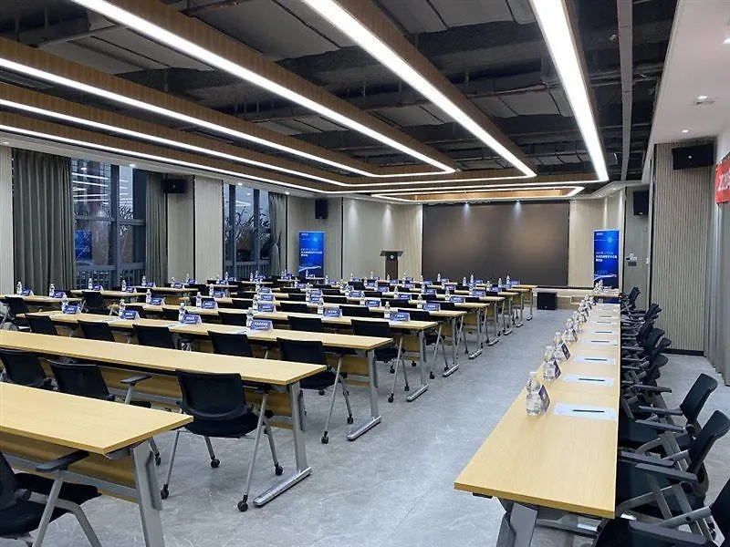 Metropolo Hotels Zhuhai Gongbei Fortis Store
